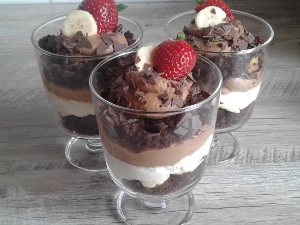 Schoko-Dessert im Glas