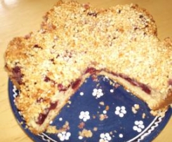 Kirschkuchen mit Knuspermandeln