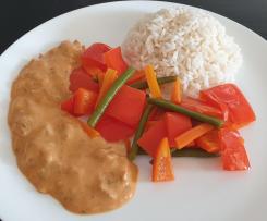 Gemüse mit Tomatensoße und Reis