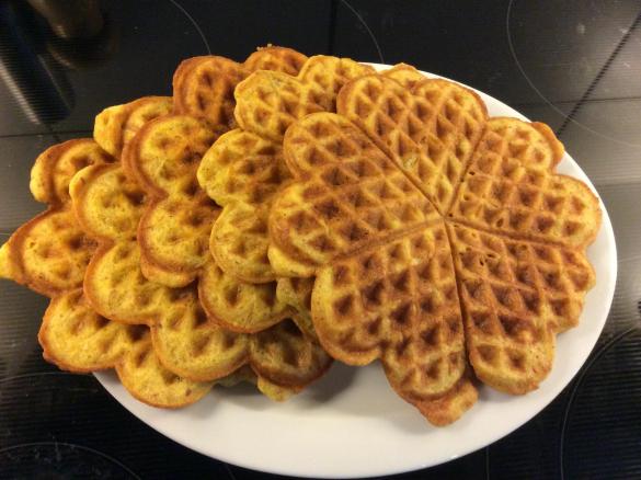 Kürbis-Nuss-Waffeln