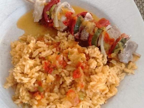 Schaschlik mit Reis und Soße - All in one