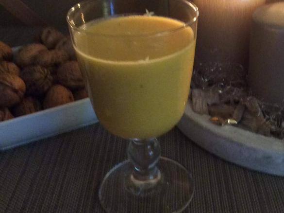 Mango- Vanilleeis- Smoothie