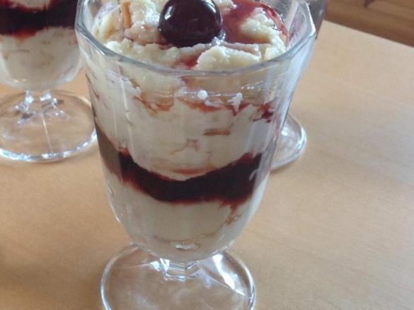 Amarena-Grieß-Traum