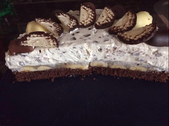 Schokokuss-Torte mit Bananen