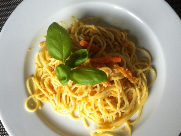 Kokos-Karotten-Pasta