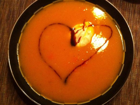 Karotten-Curry-Suppe (Helfersuppe zur Flutzeit in Deggendorf)