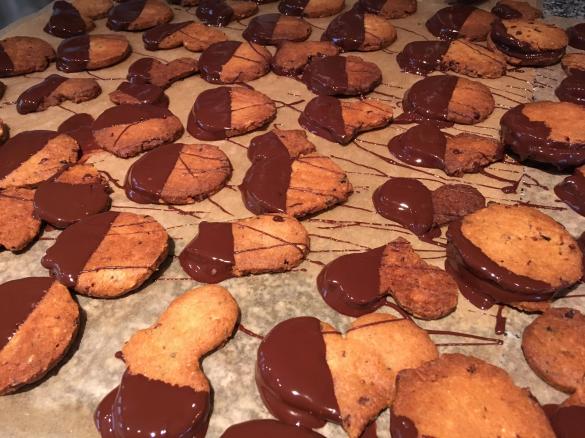 Mandelplätzchen mit Kakaonibs, glutenfrei