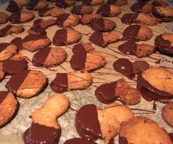 Mandelplätzchen mit Kakaonibs, glutenfrei