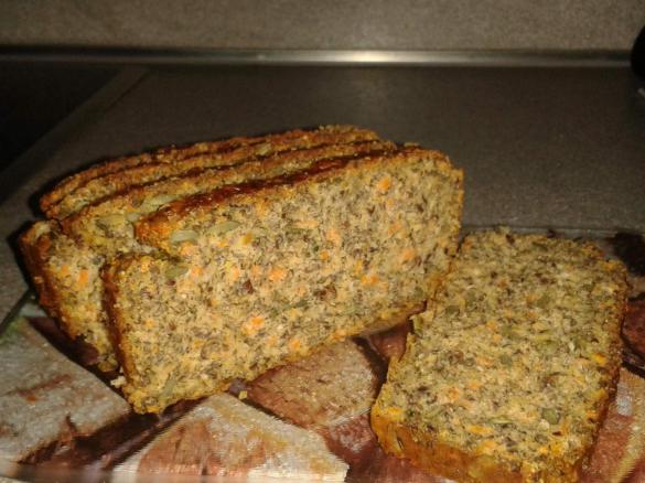 Möhren-Eiweiß-Brot