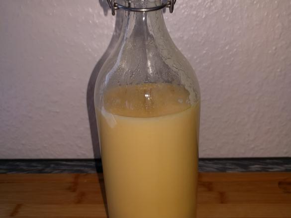 Eierlikör mit Haselnusssirup