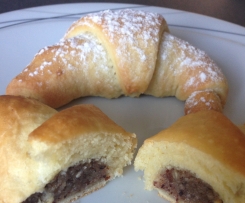 Nussbeugerl Nusskipferl Nusshörnchen