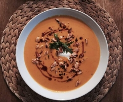 Kürbiscremesuppe mit Chili