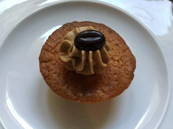 Blondie Cupcakes mit Kaffeecreme "Latte Macchiato"