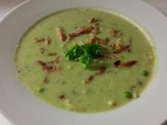 Variation von Gerrys Minestra di Piselli feine Erbsensuppe