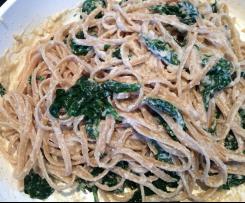 Vollkorn-Linguine  oder Spagetti mit Spinat und Cashewsoße ,auch vegan