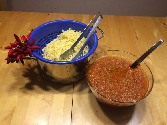 Spaghetti Bolognese aus frischen Tomaten