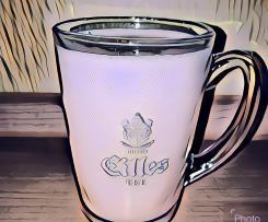 Heiße weiße Schokolade mit Marzipan