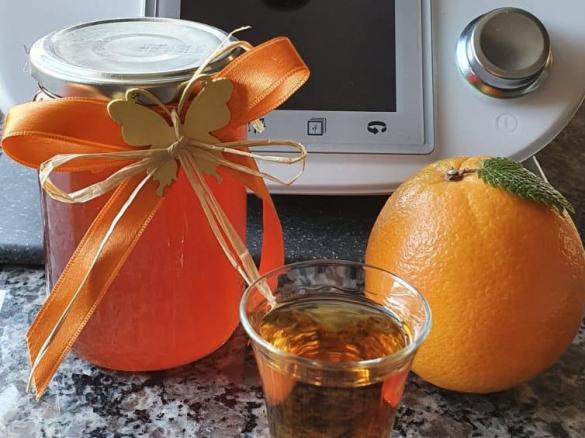 Quitten-Orangen-Gelee mit Orangenlikör