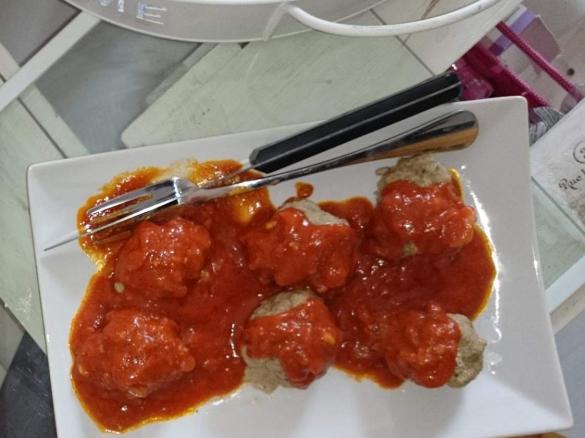 Tomatenhack Kugeln von ThermiJuwel Low Carb  