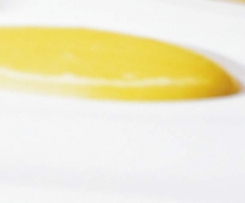 Flüssiger Safranreis zu Fisch