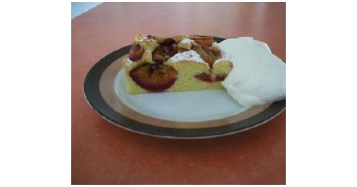 Zwetschgen-Eierlikör-Blechkuchen, einfach und schnell von . Ein ...