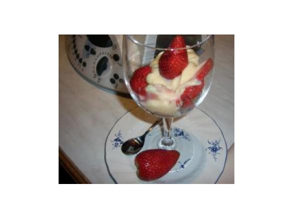 René s -Zabaione mit Erdbeern ....