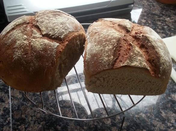 Variation von  Oberhausener Kumpelkruste .... würzig saftiges Roggenmischbrot - Rezept des Tages 28.01.2015