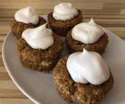 Möhren-Cupcake mit Frischkäsefüllung