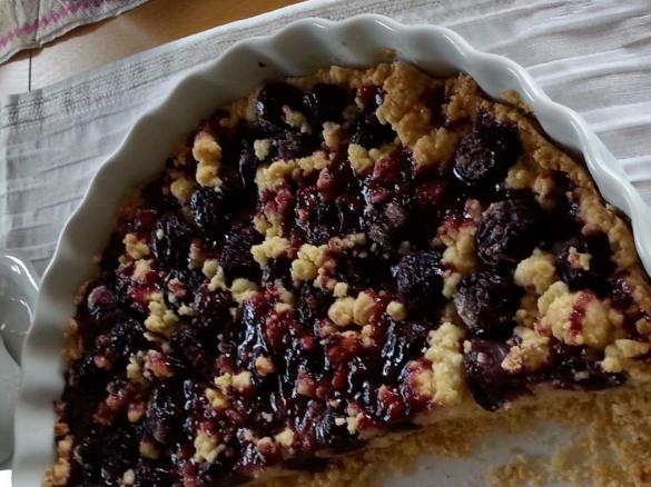 Kirschtarte mit Streuseln