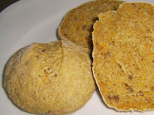 Nuss_Karotten Weckerln