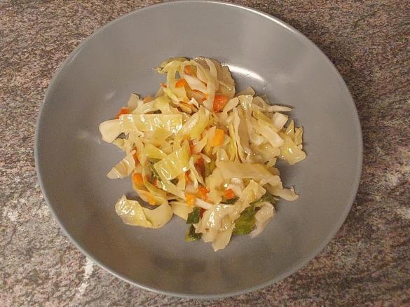 Kanadischer Weisskrautsalat