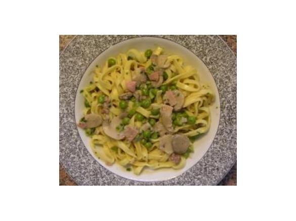 WW Tagliatelle mit Erbsen-Schinken-Sauce