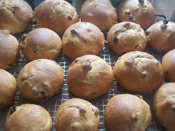 Vegan Rosinen-Brötchen