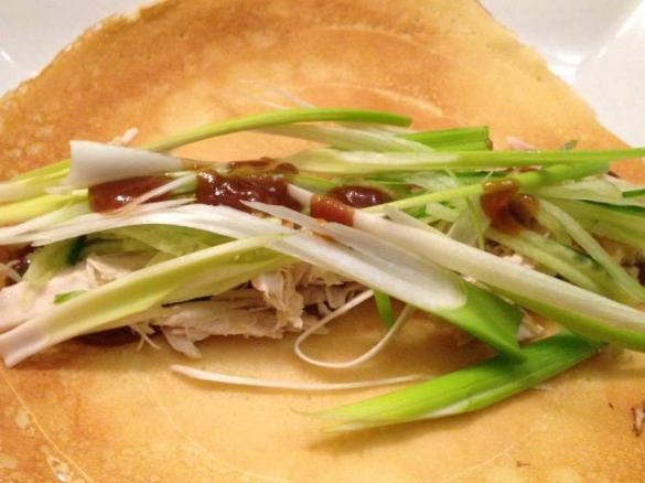 Hähnchen mit Hoisin im Crepé
