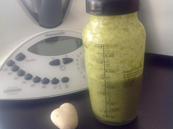 sensationelles Salat-Dressing mit Kräutern 