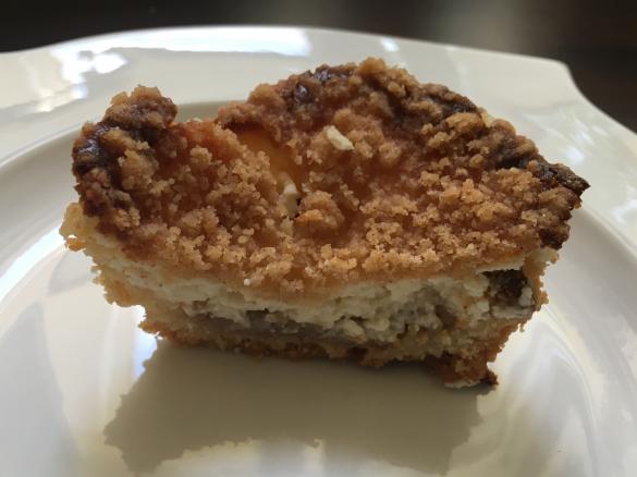 Apfel-Käsekuchen Muffins mit Crumble