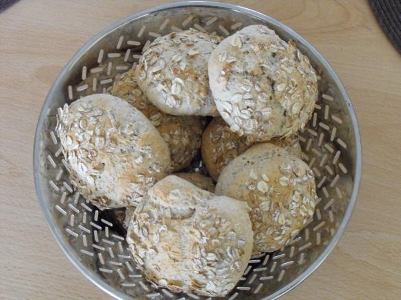 Variation von Körnerbrötchen mit Dinkel ... ohne Gehzeit, in den kalten Ofen
