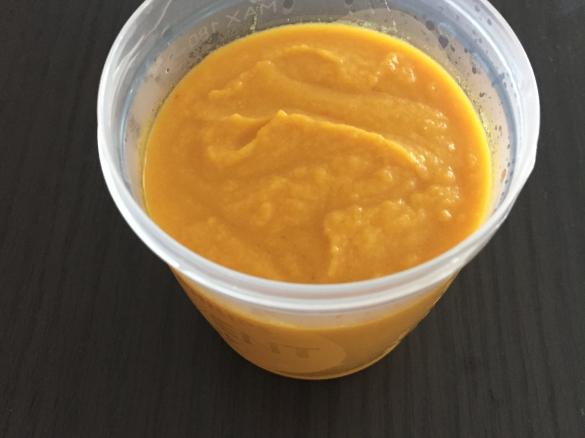 Wildlachs-Kürbis-Brei