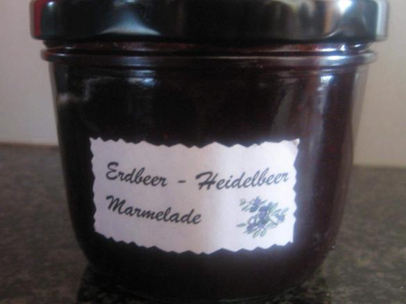 Erdbeer - Heidelbeer - Marmelade 