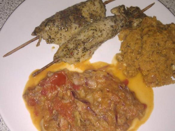 Provenzalische Artischocken mit Hähnchenspießen