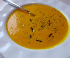 Kürbis Suppe mit Pepp