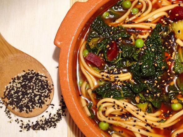 Chinesischer Misoeintopf