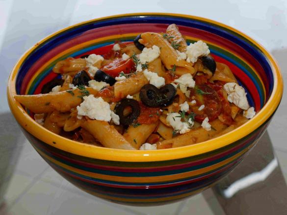 Spanischer Nudelsalat