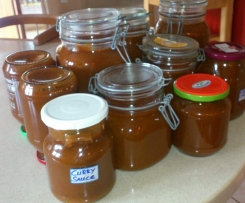 Currysauce mit Pflaumen - Currywurst