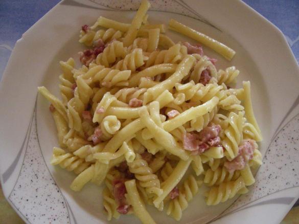 Spätzle mit Schinken