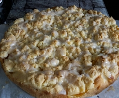 Pfirsichschnitten mit Streusel