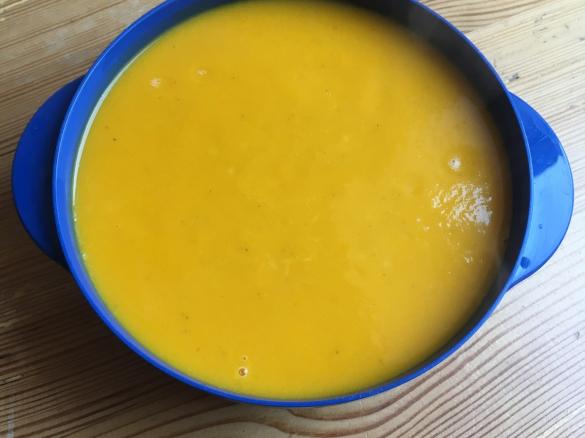 Schnelle Kürbis-Suppe 😀  Low Carb