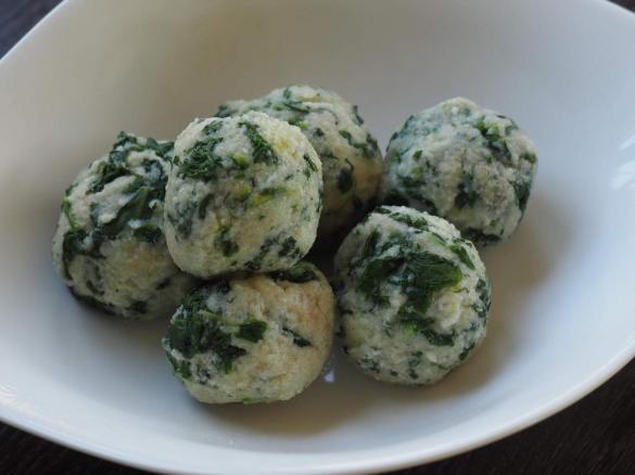 Spinat-Gorgonzola-Knödel