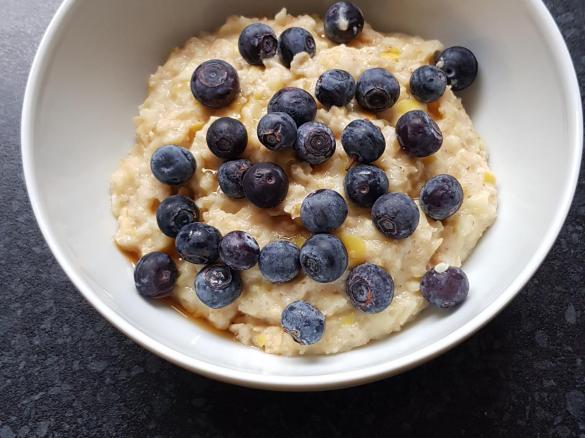 Schnelles Apfel Porridge