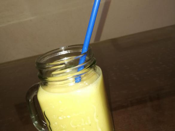Variation Power Smoothie mit Kokos